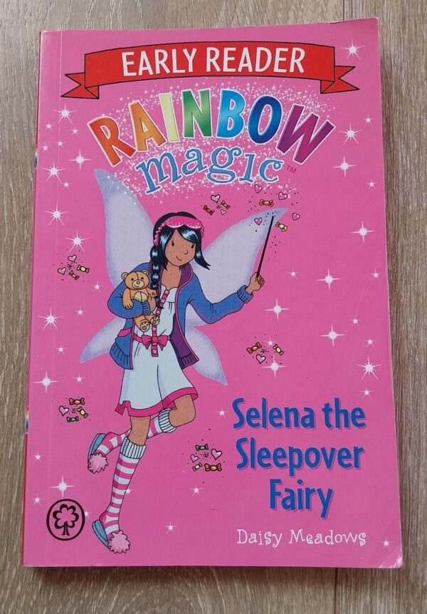 Rainbow magic - Selena the Sleepover Fairy