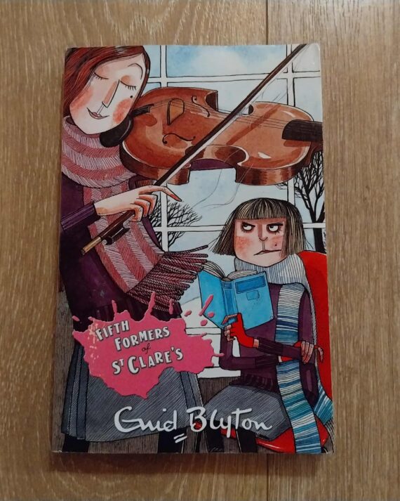 Fifth Formers of St.Clare's