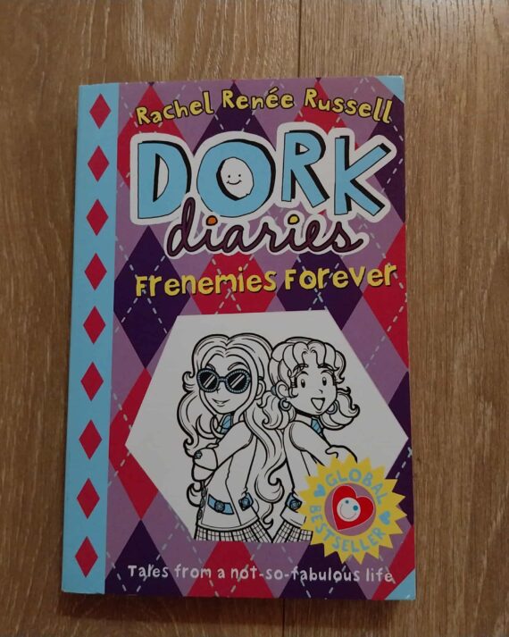 DORK diaries - Frenemies forever